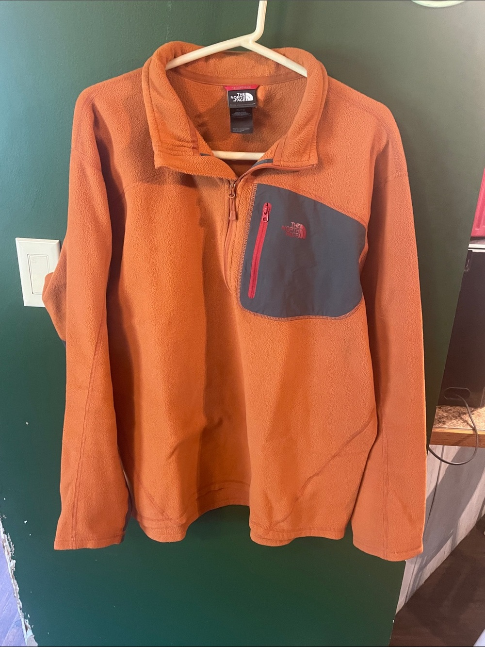The North Face Orange Fleece Quarter-Zip with Dark Chest Pocket Size XL